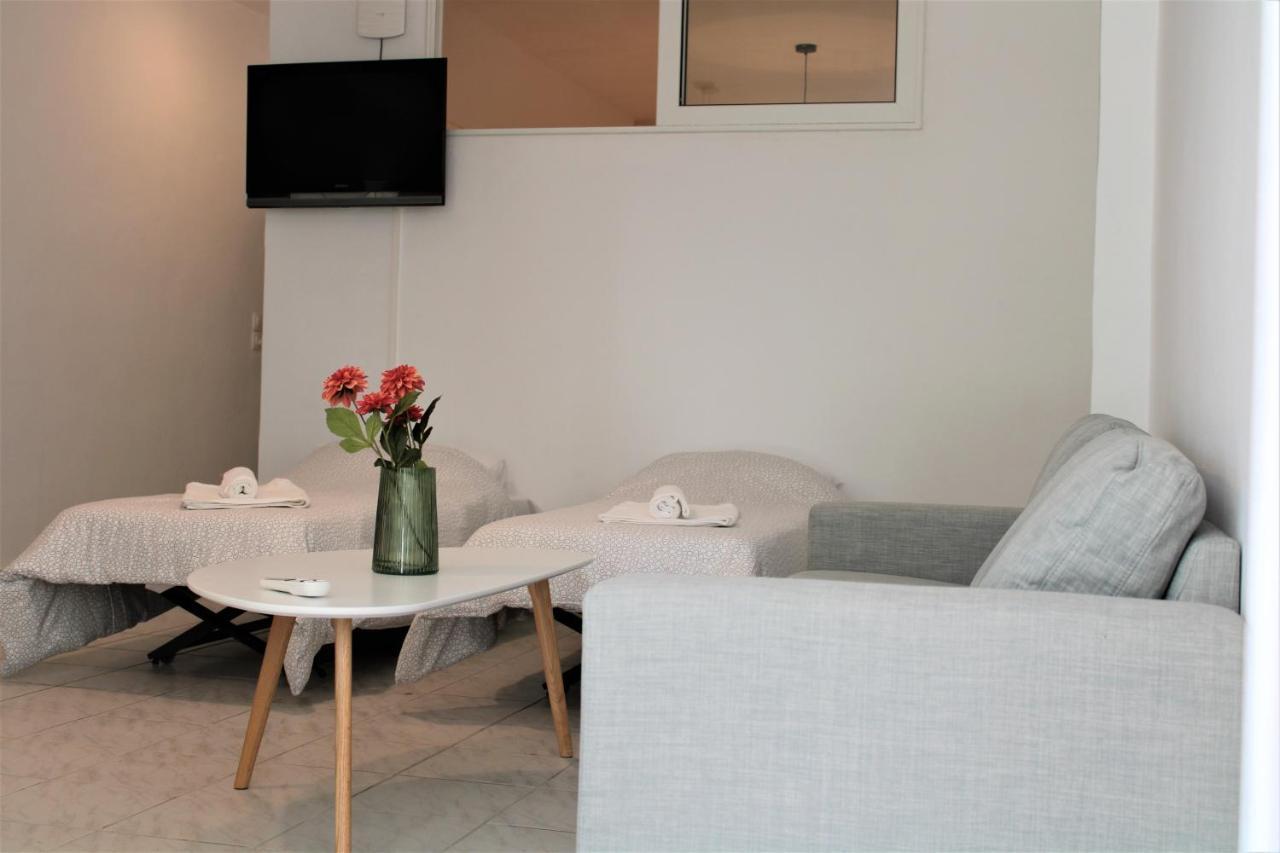 Kalamaki Plaza Apartments Bagian luar foto